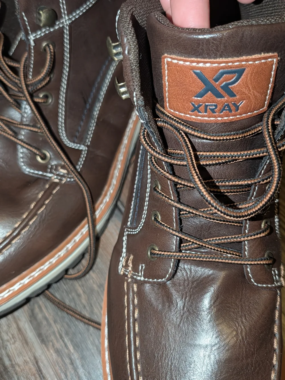 XRAY FOOTWEAR stitching brand